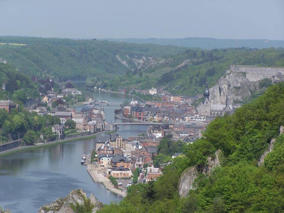 Laissez-Vous Enchanter Par La Vallee De La Meuse Hastiere-par-dela Esterno foto
